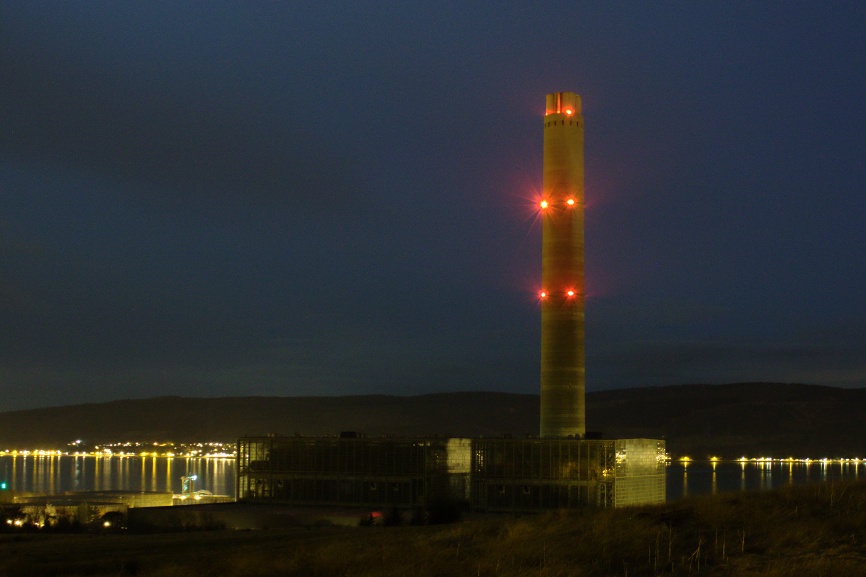 Night time photo of SSEB Inverkip Power Station